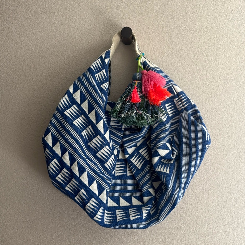 Love stitch hobo giant bag for travel